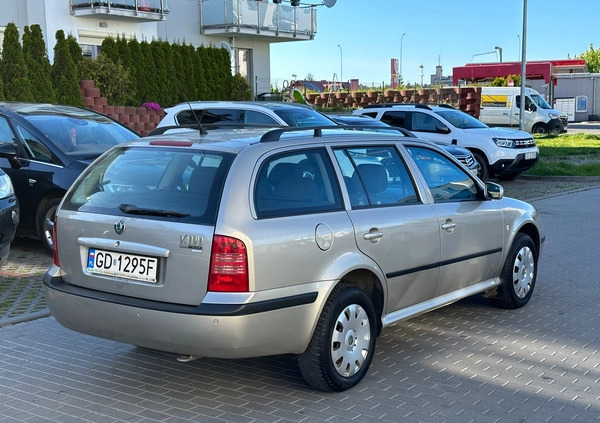 Skoda Octavia cena 8900 przebieg: 225094, rok produkcji 2005 z Poddębice małe 67